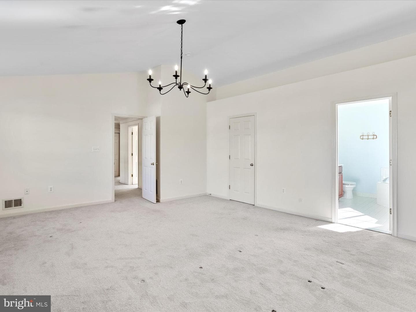 128 Teaberry Drive photo 34