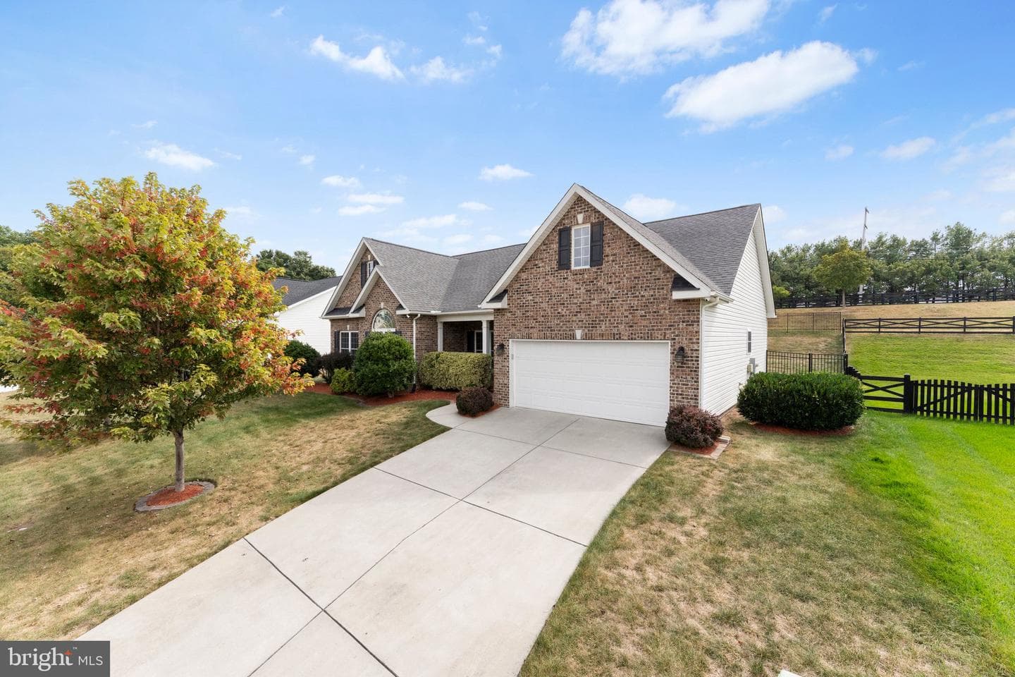 114 Harold Court photo 3