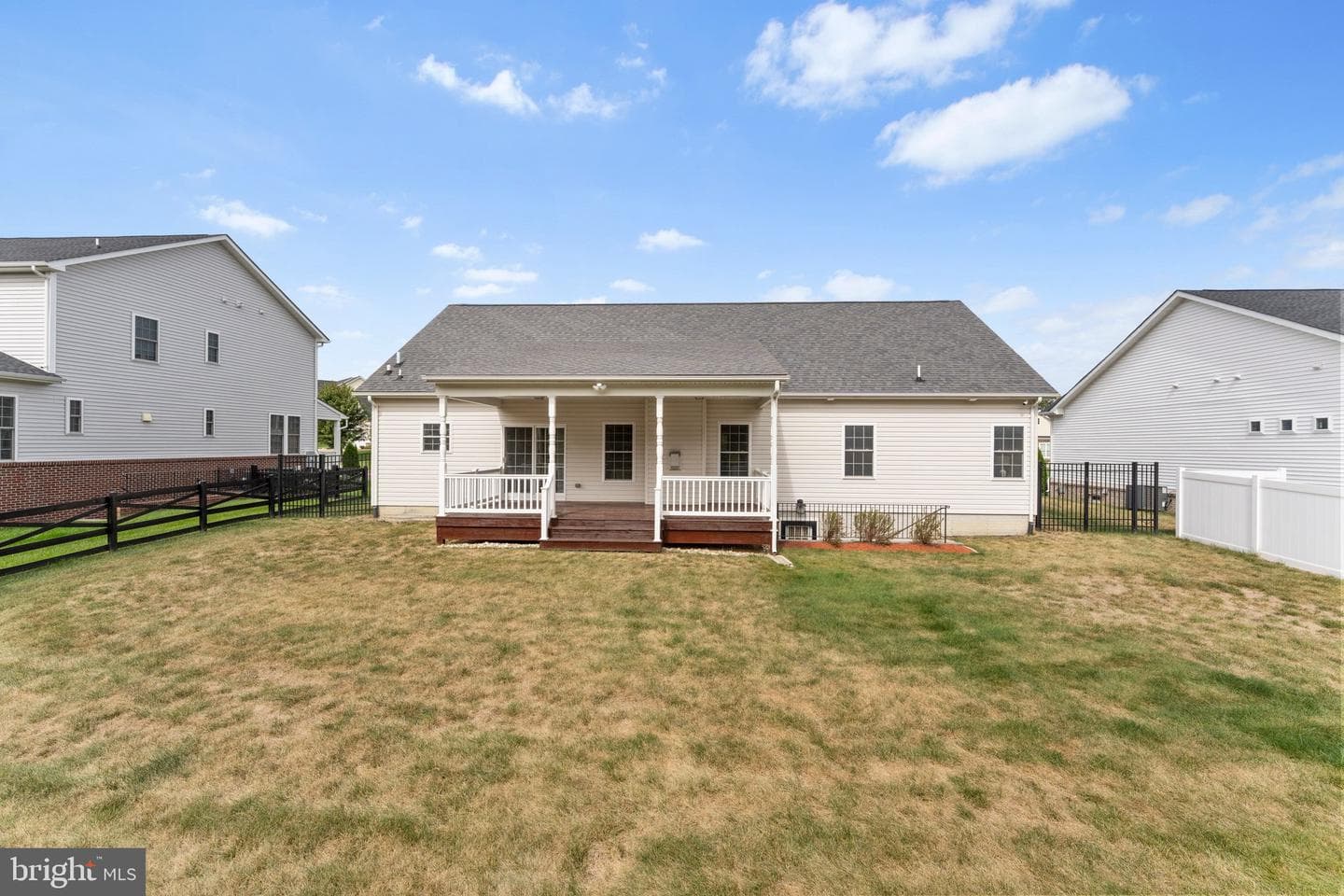 114 Harold Court photo 38