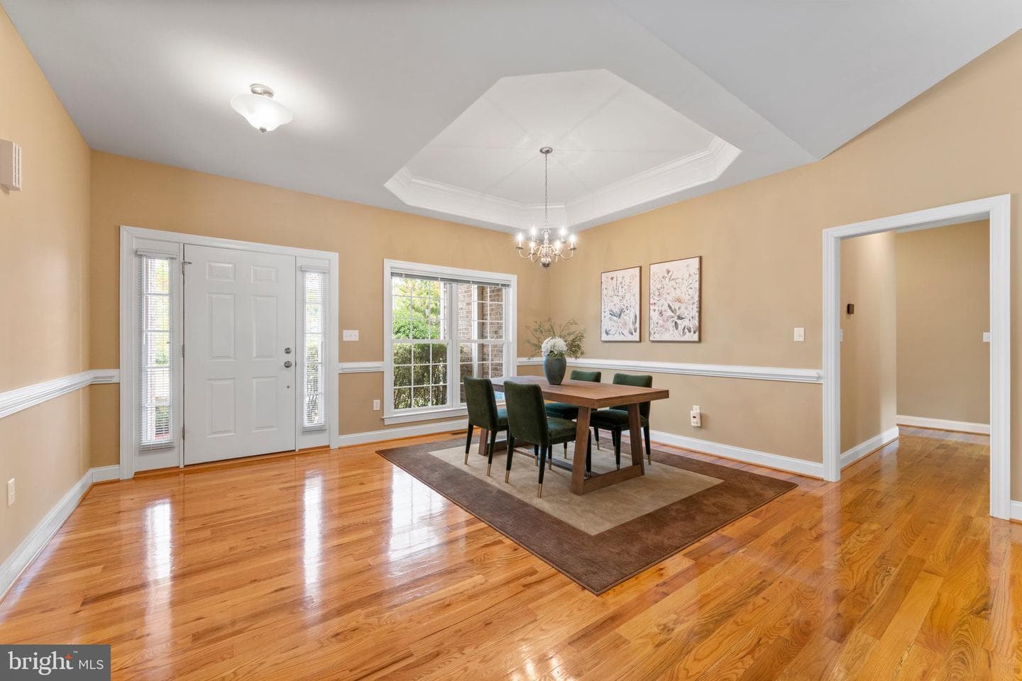 114 Harold Court photo 8