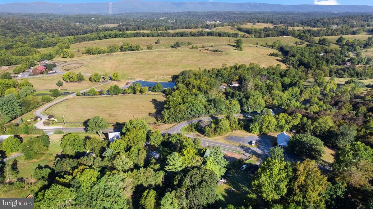7189 Middle Road photo 28