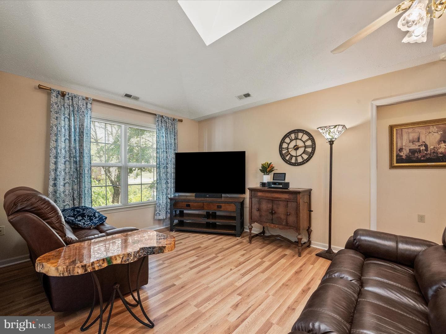 202 Senseny Glen Drive photo 10