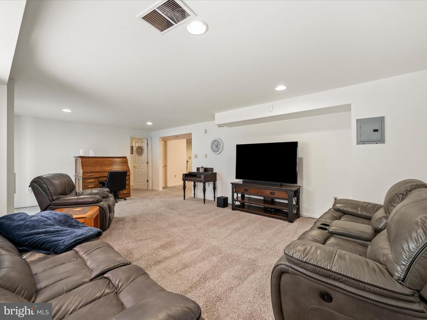 202 Senseny Glen Drive photo 35