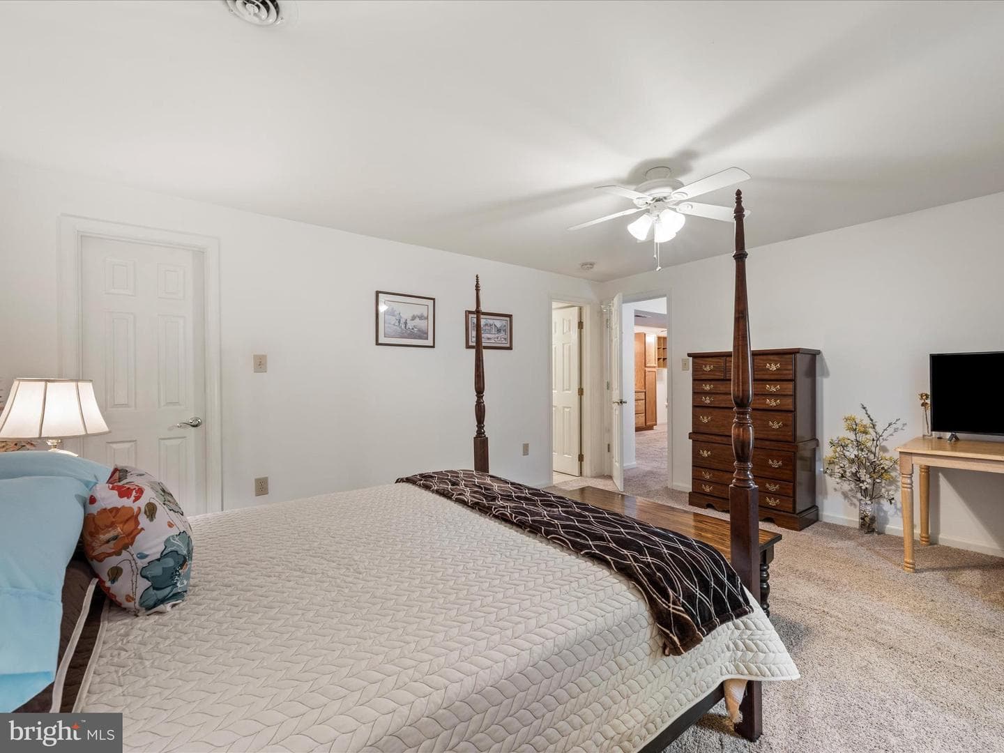 202 Senseny Glen Drive photo 38