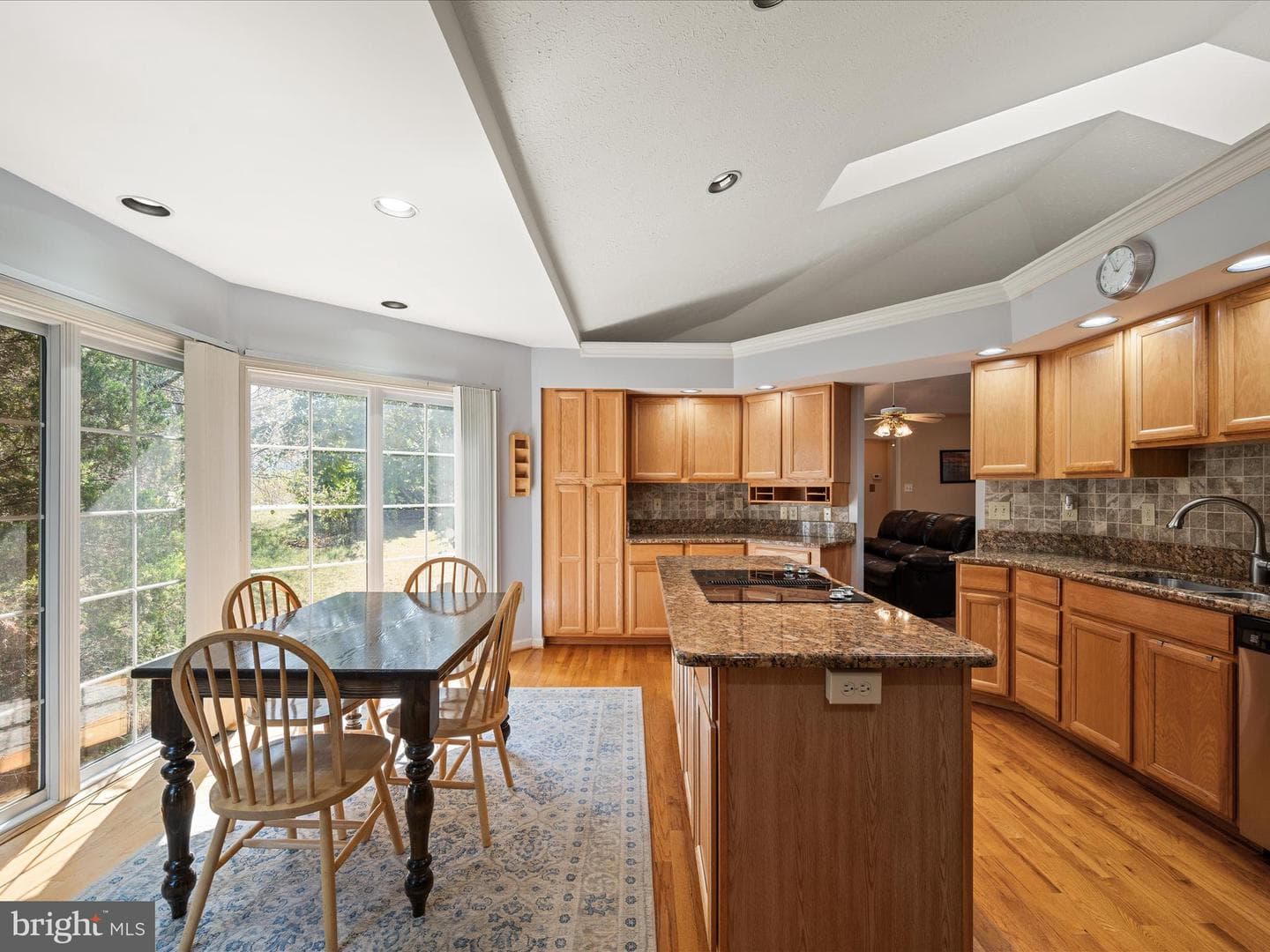 202 Senseny Glen Drive photo 8