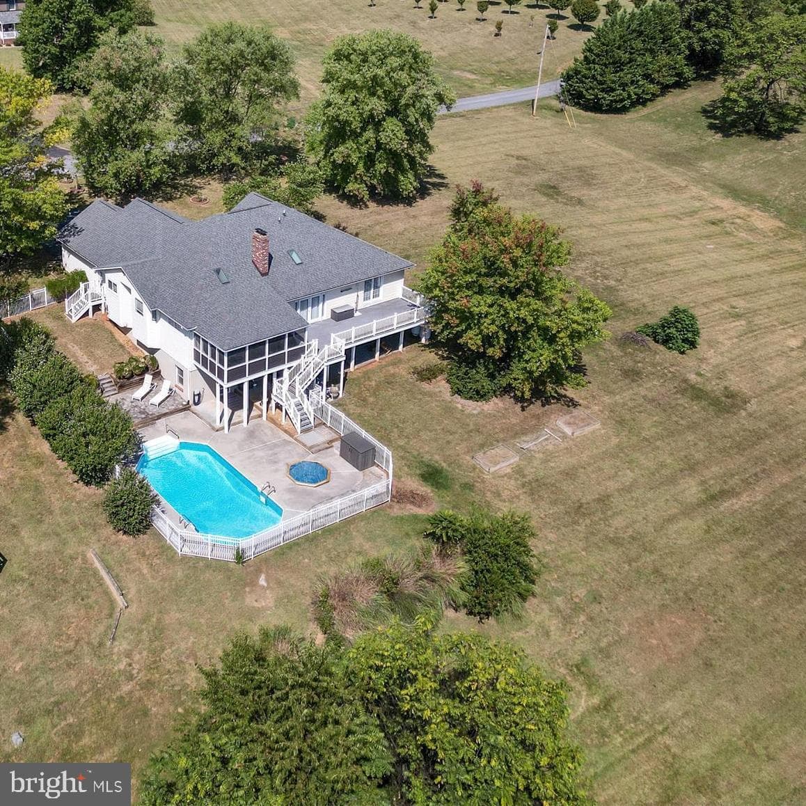 252 Punkin Ridge Drive photo 3