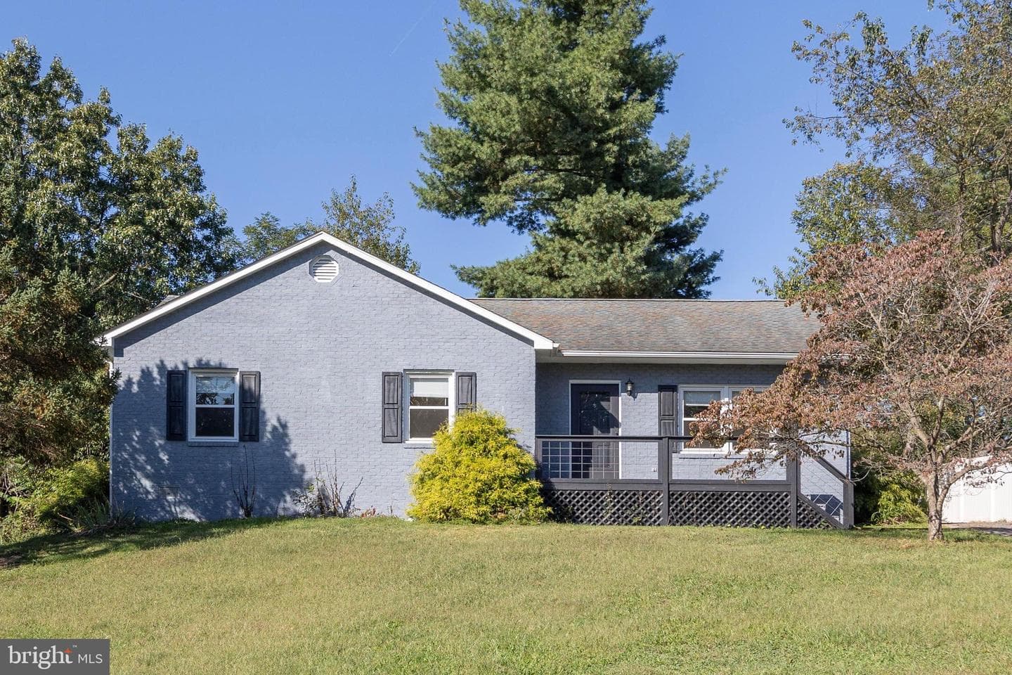 108 Fenwick Court photo 1
