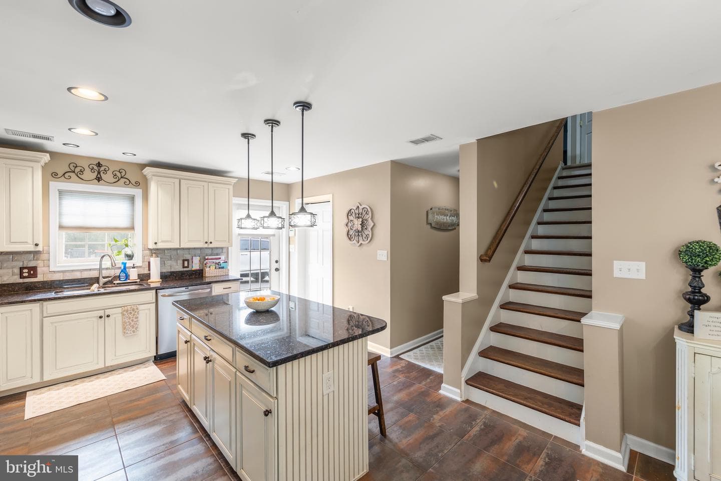 1087 Cedar Hill Road photo 17