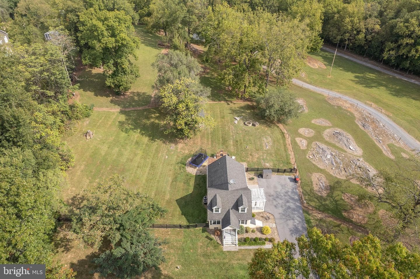 1087 Cedar Hill Road photo 7