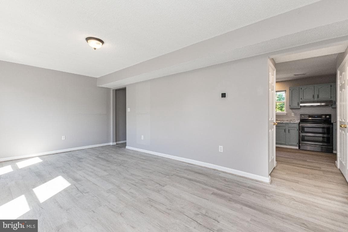 505 Emily Lane photo 3