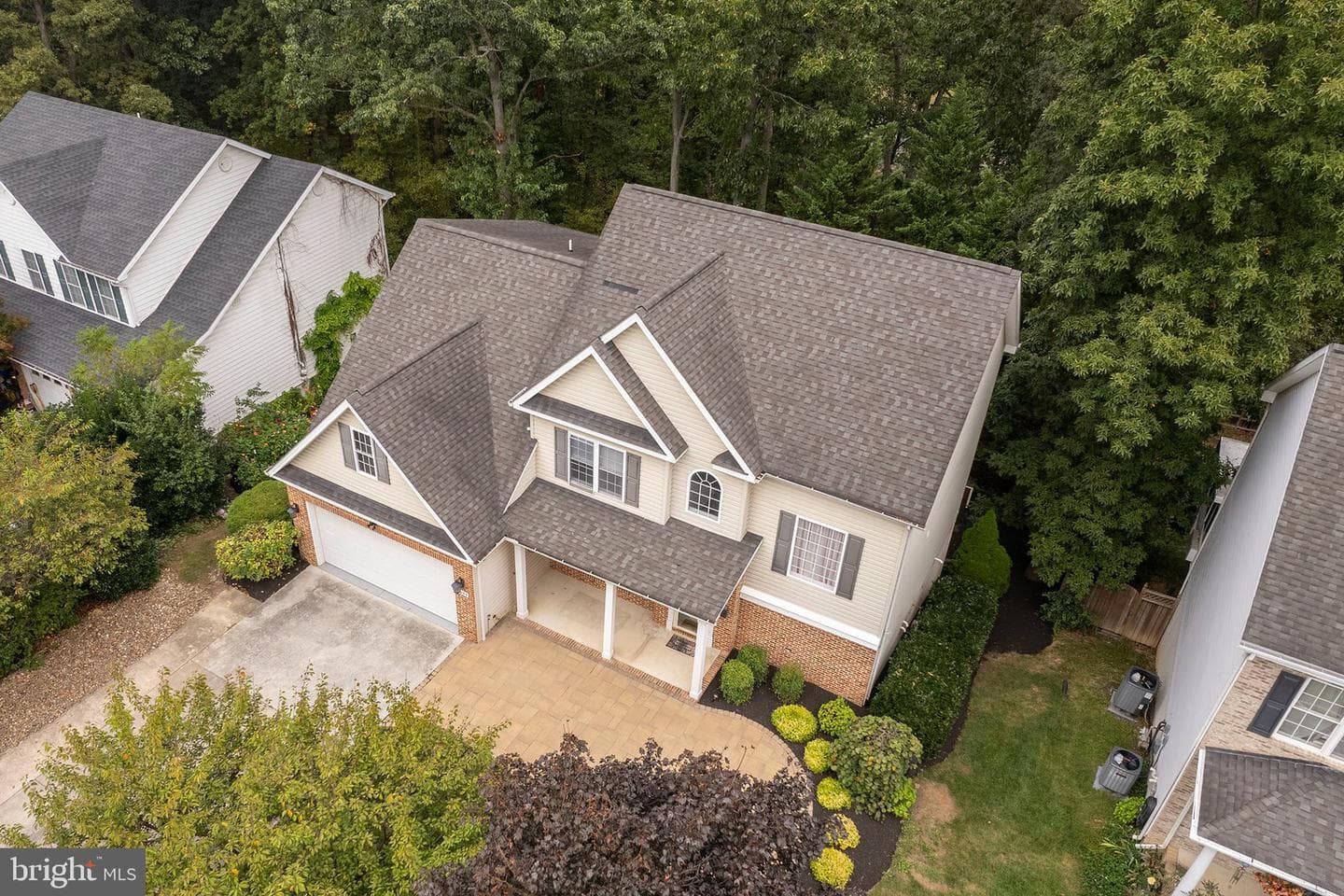 223 Cavalry Drive photo 4