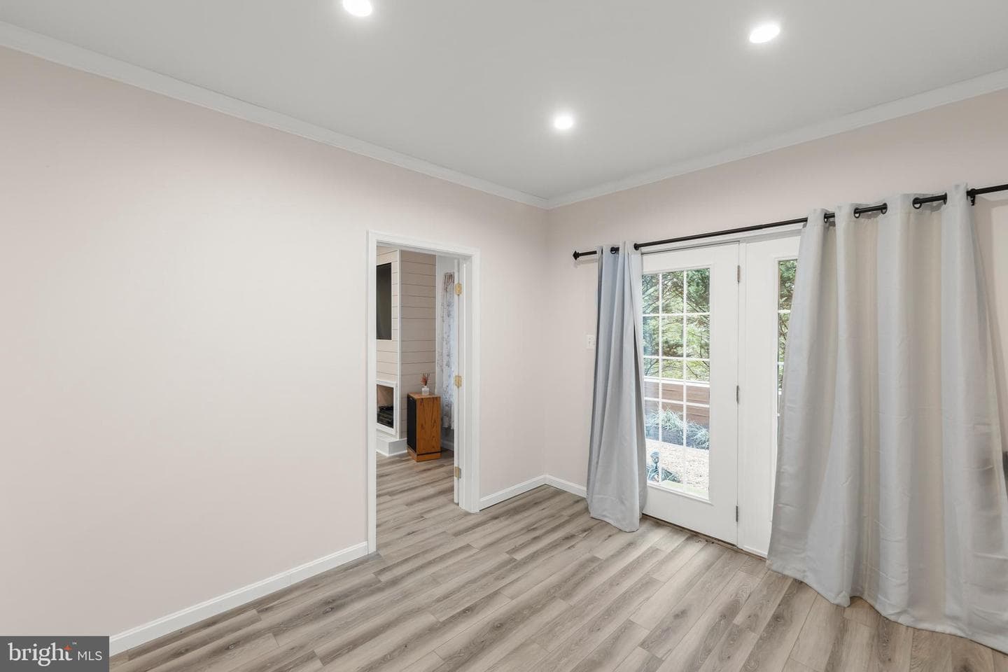 223 Cavalry Drive photo 46