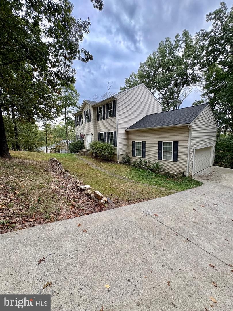 542 Cardinal Drive photo 3