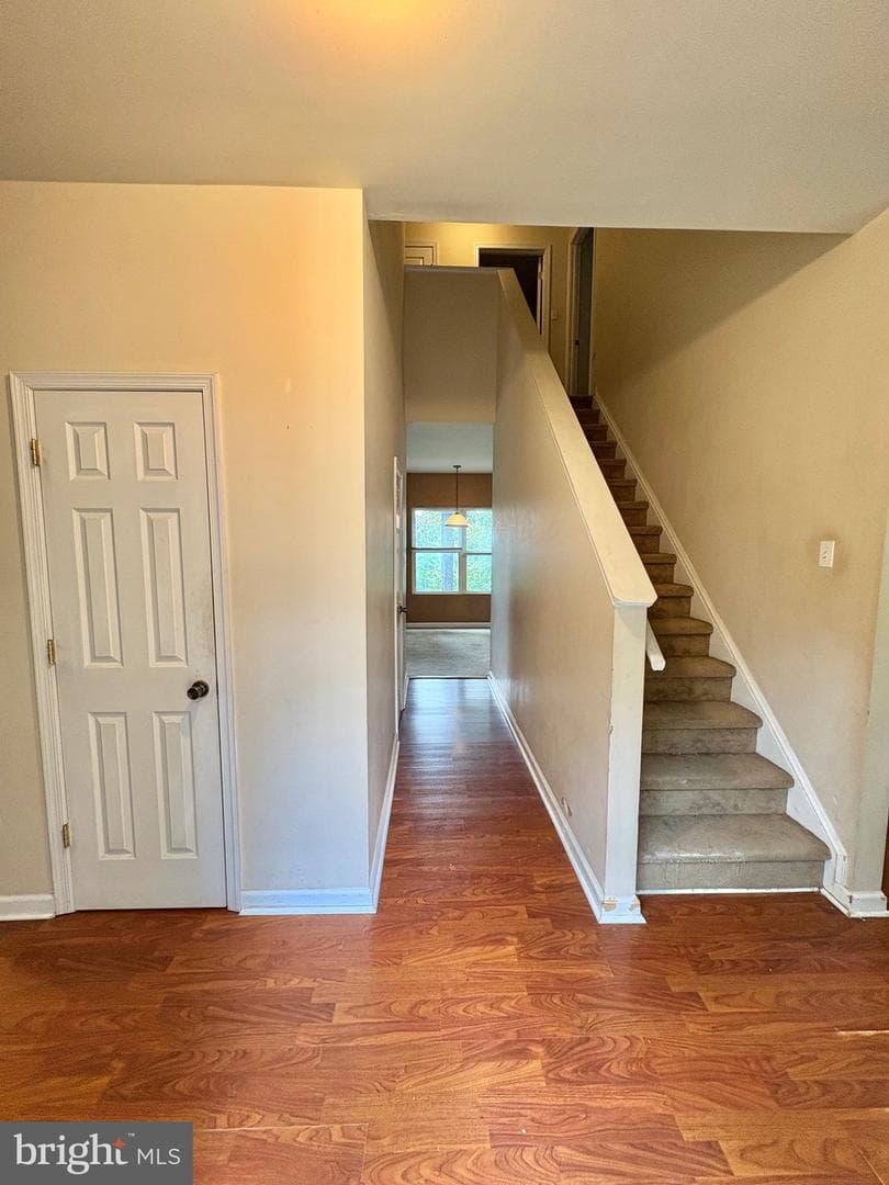 542 Cardinal Drive photo 55