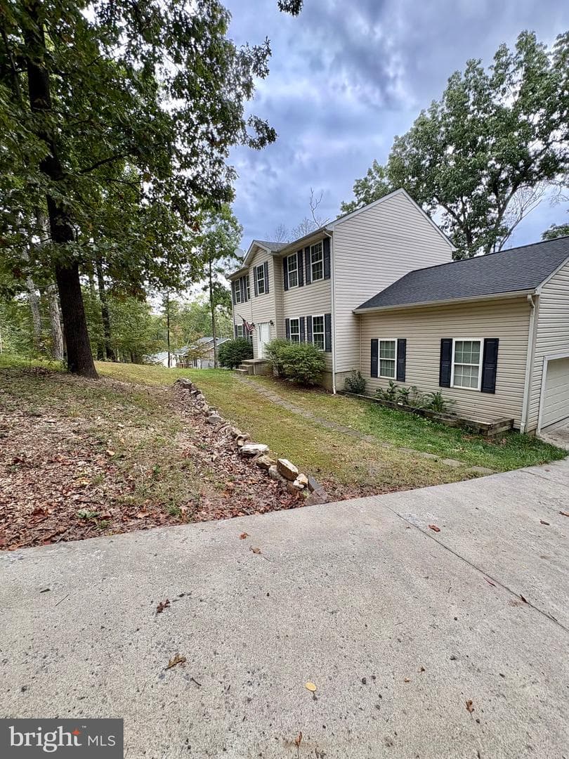542 Cardinal Drive photo 9