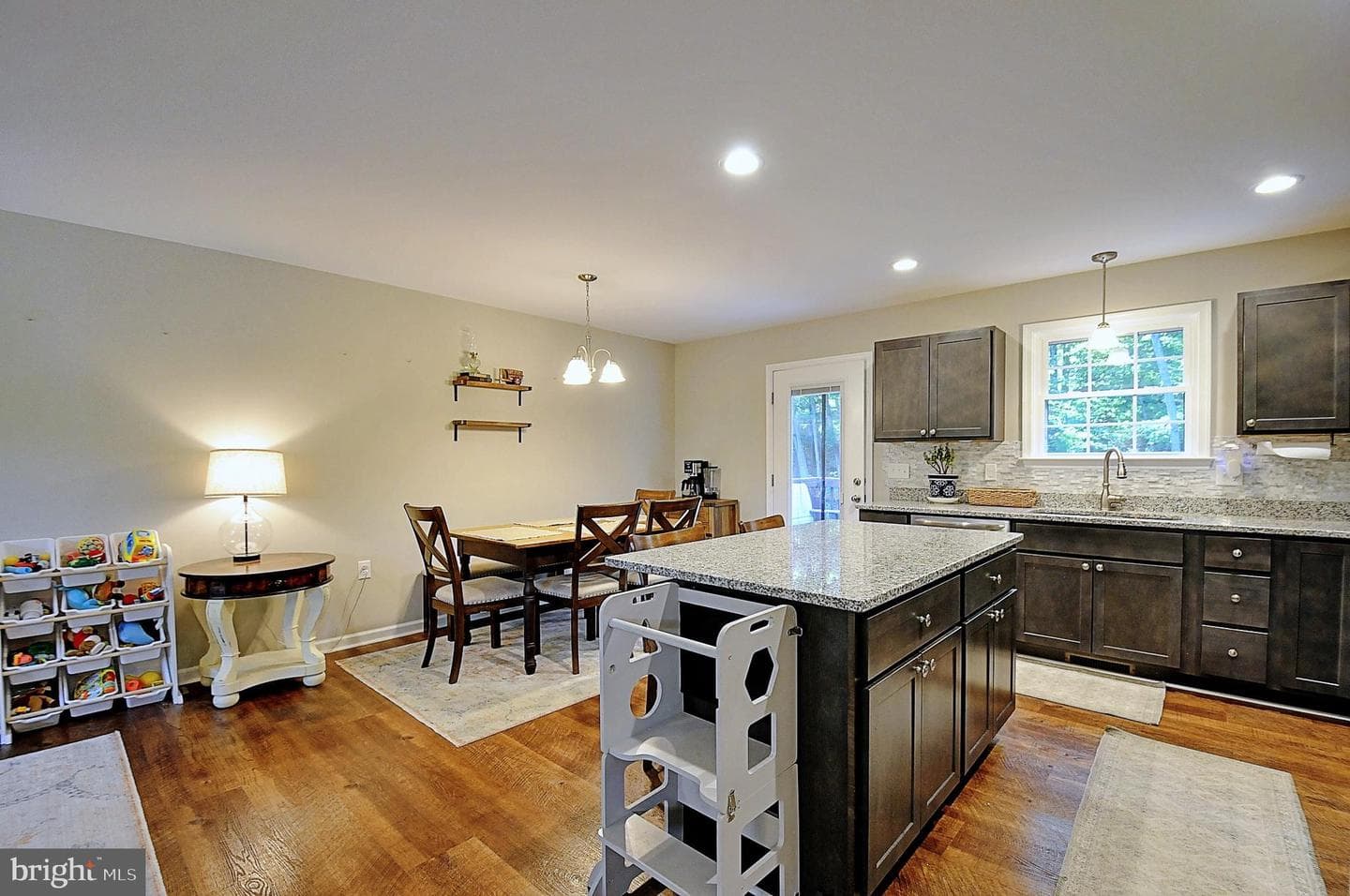 415 Quail Drive photo 7
