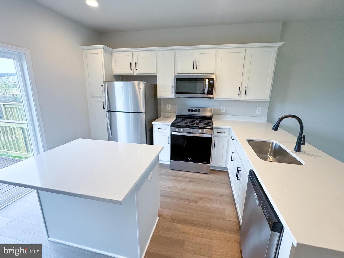 114 Norland Knoll Dr photo 3