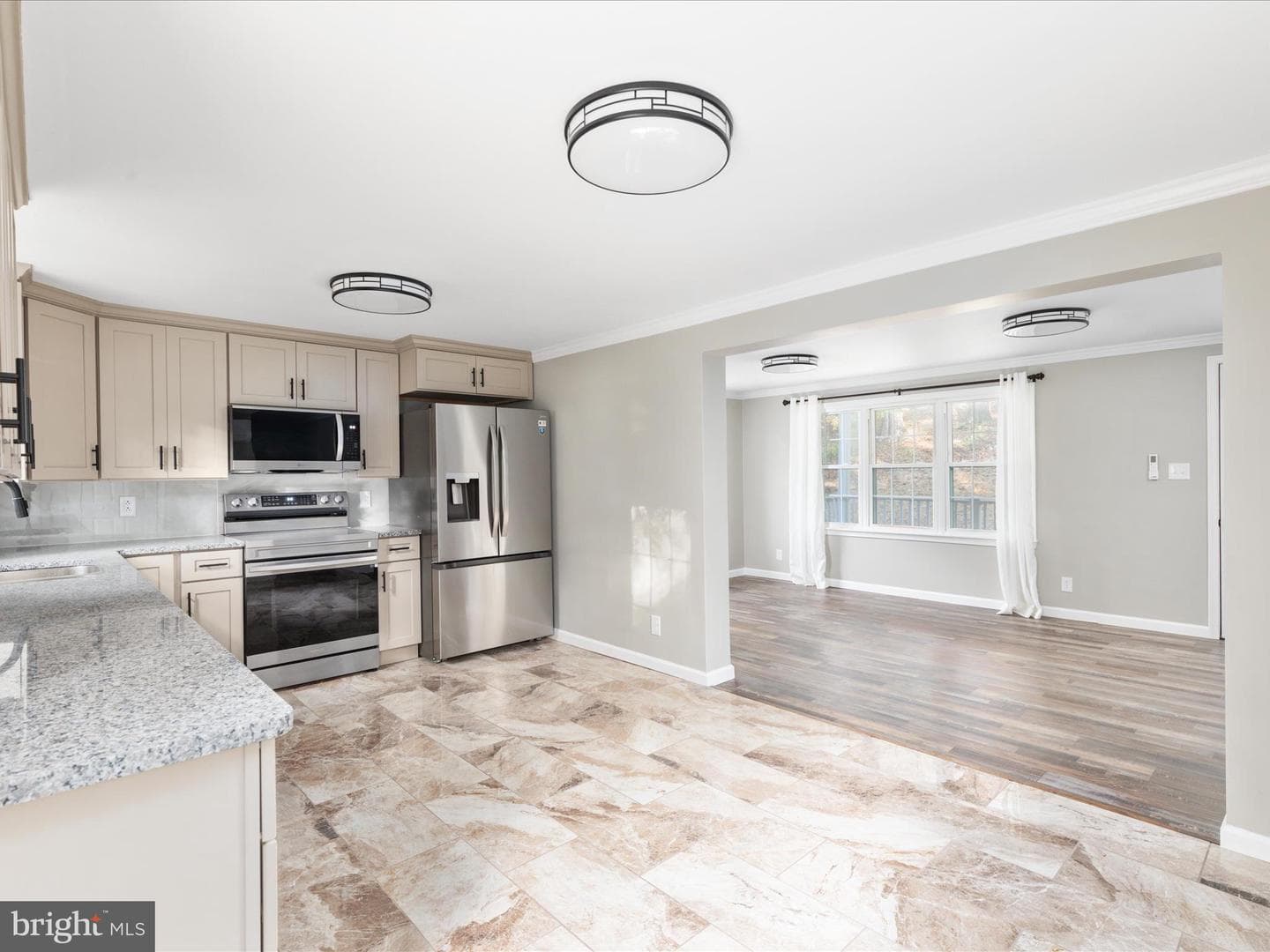 210 Zeiger Drive photo 10