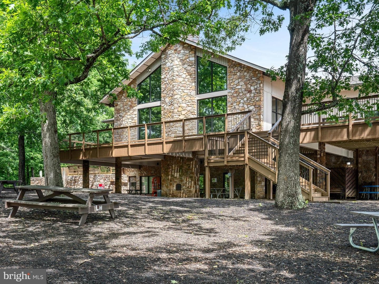 200 Dogwood Drive photo 43