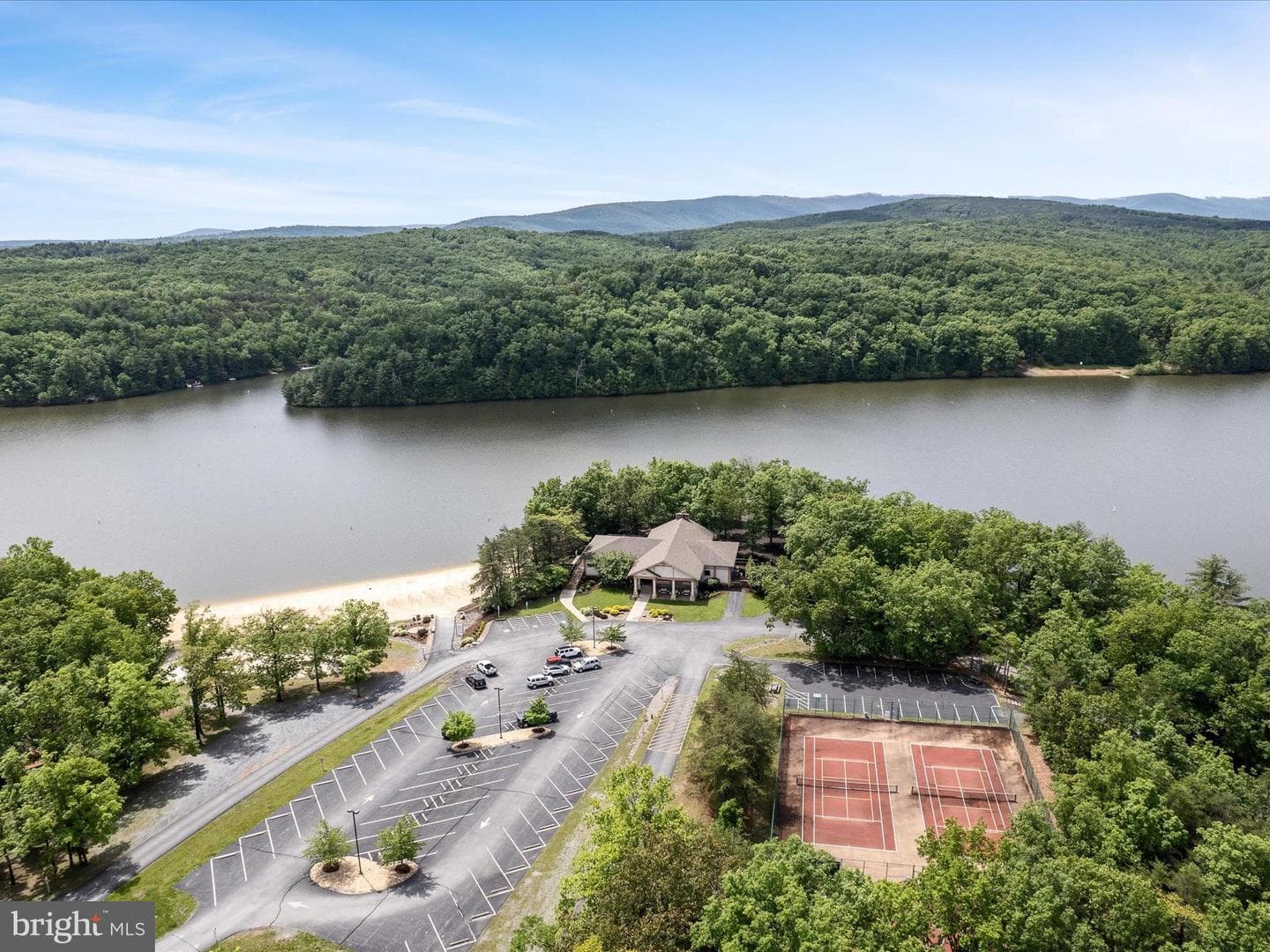 200 Dogwood Drive photo 44