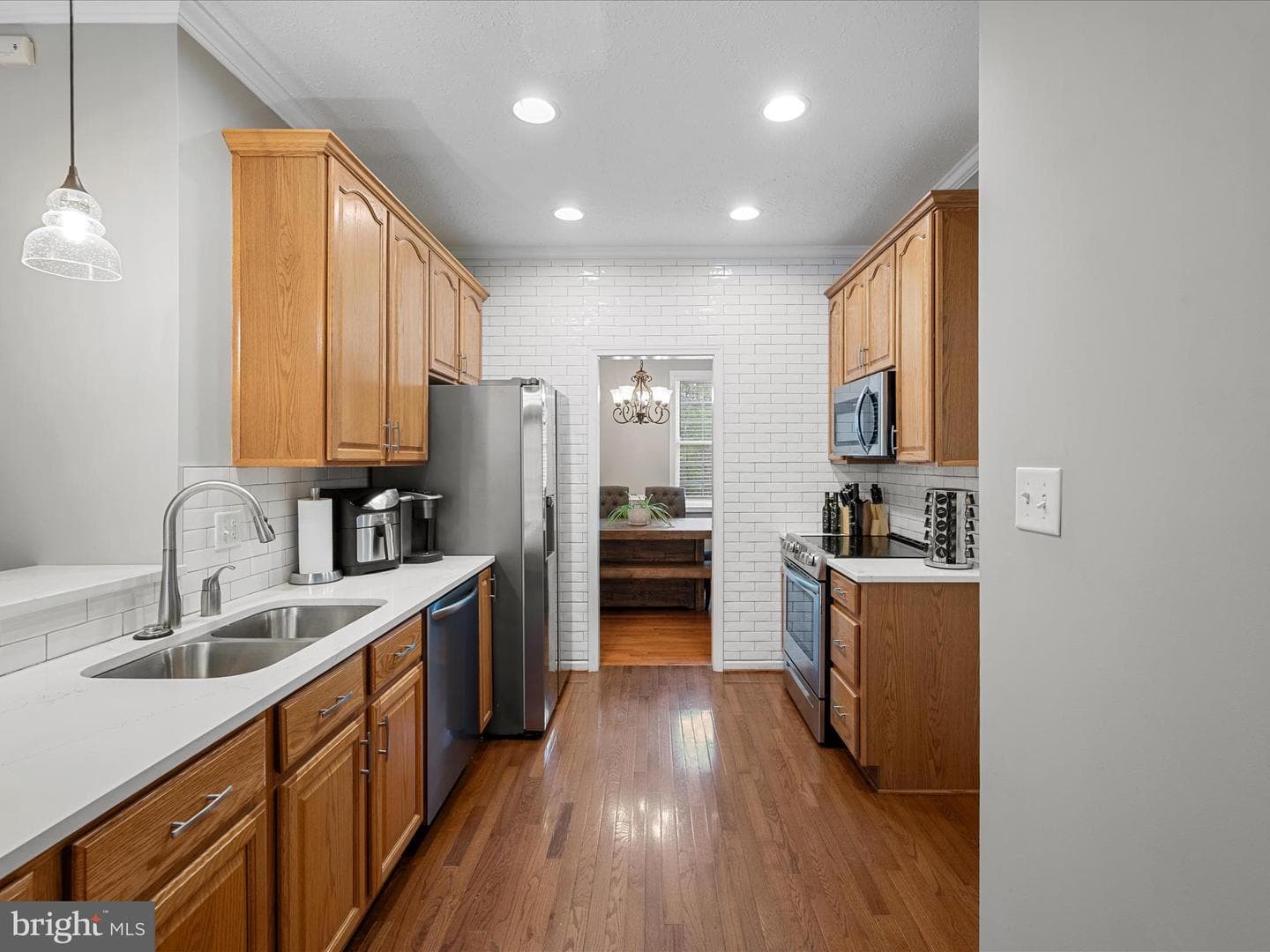 200 Dogwood Drive photo 9