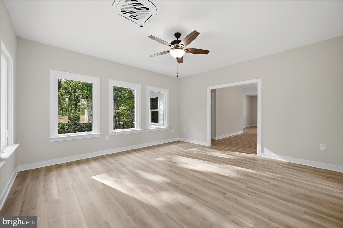115 Stetson Street photo 24