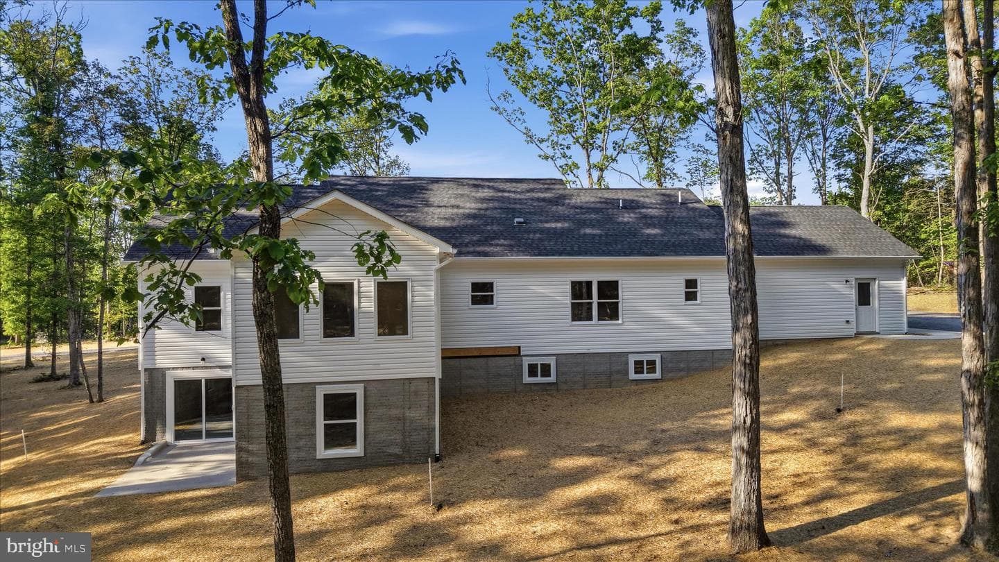 115 Stetson Street photo 52
