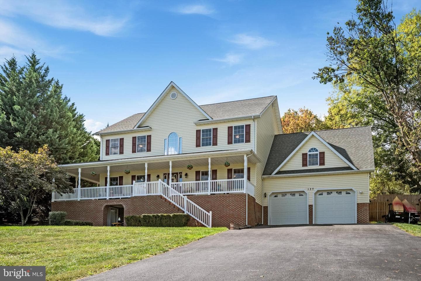 137 Stonebrook Road photo 2