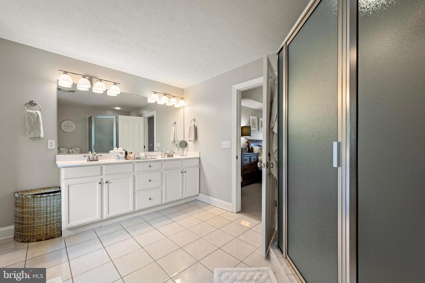 137 Stonebrook Road photo 32