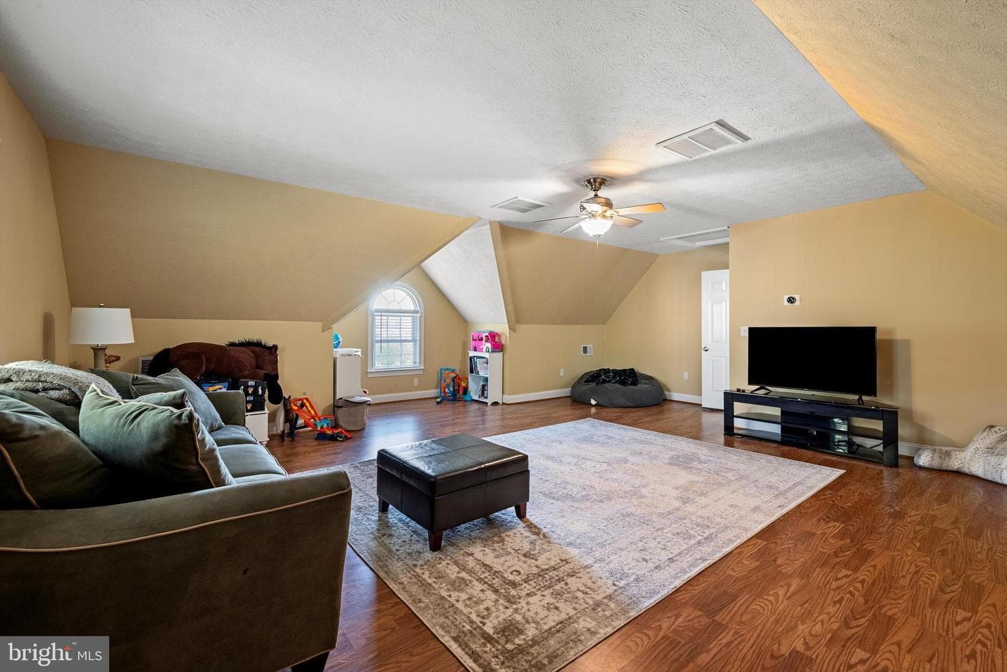 137 Stonebrook Road photo 41