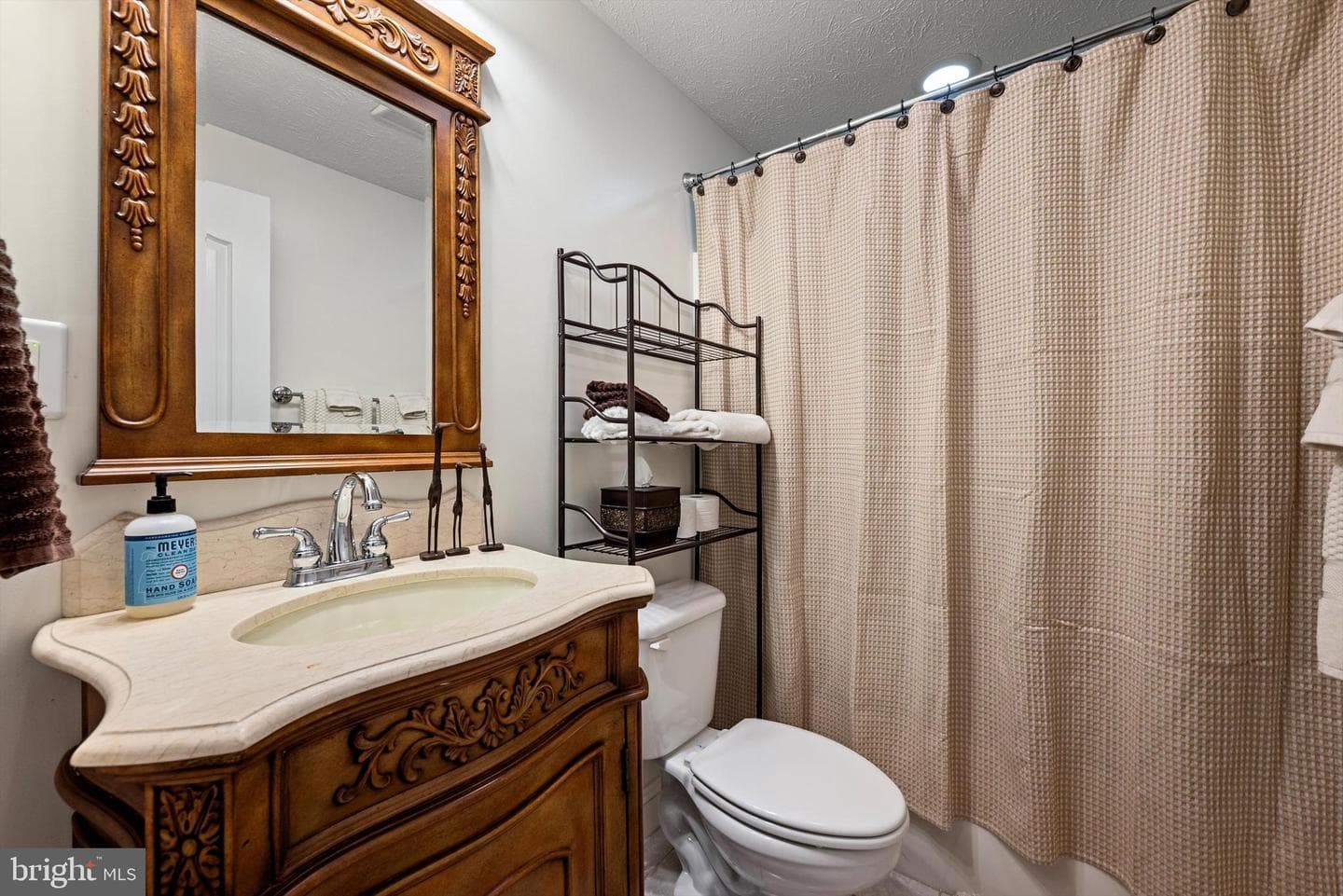 137 Stonebrook Road photo 46