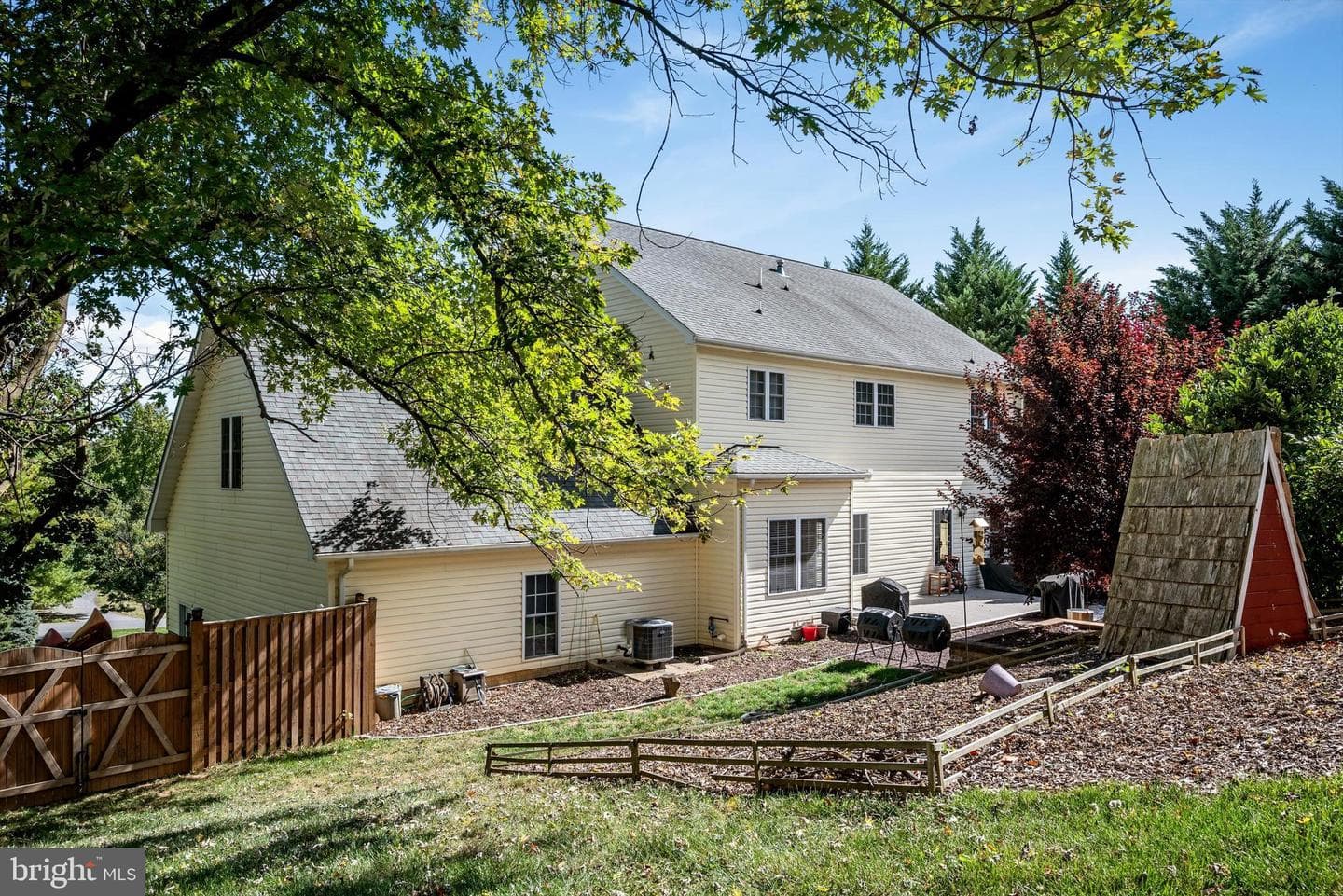 137 Stonebrook Road photo 55