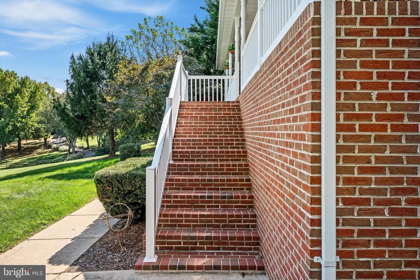 137 Stonebrook Road photo 6