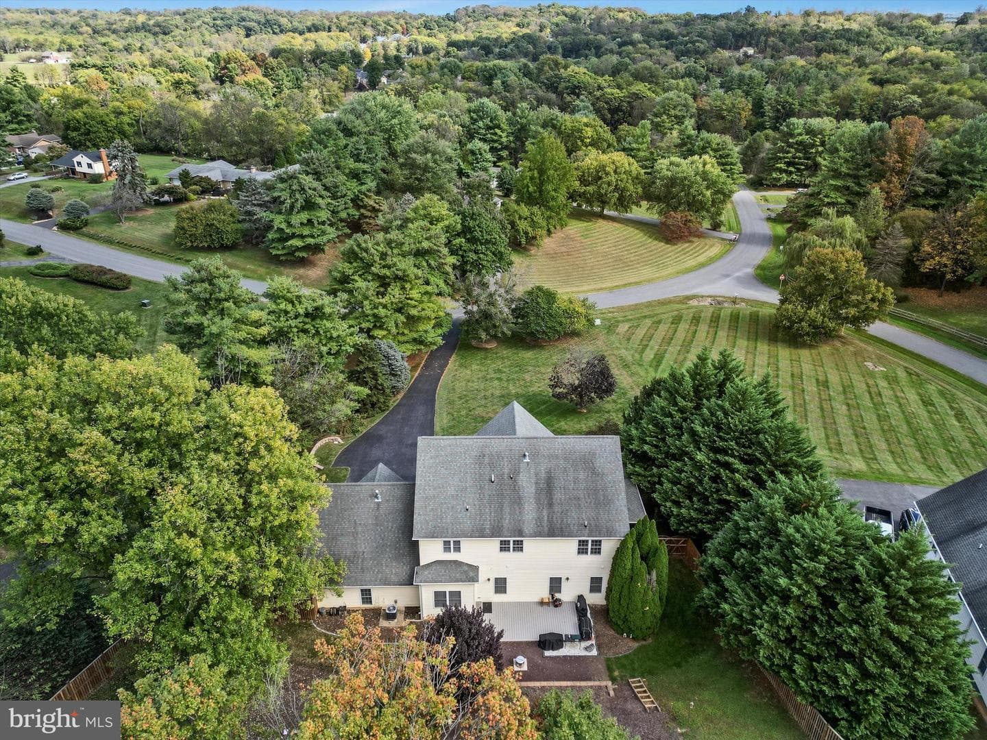 137 Stonebrook Road photo 64