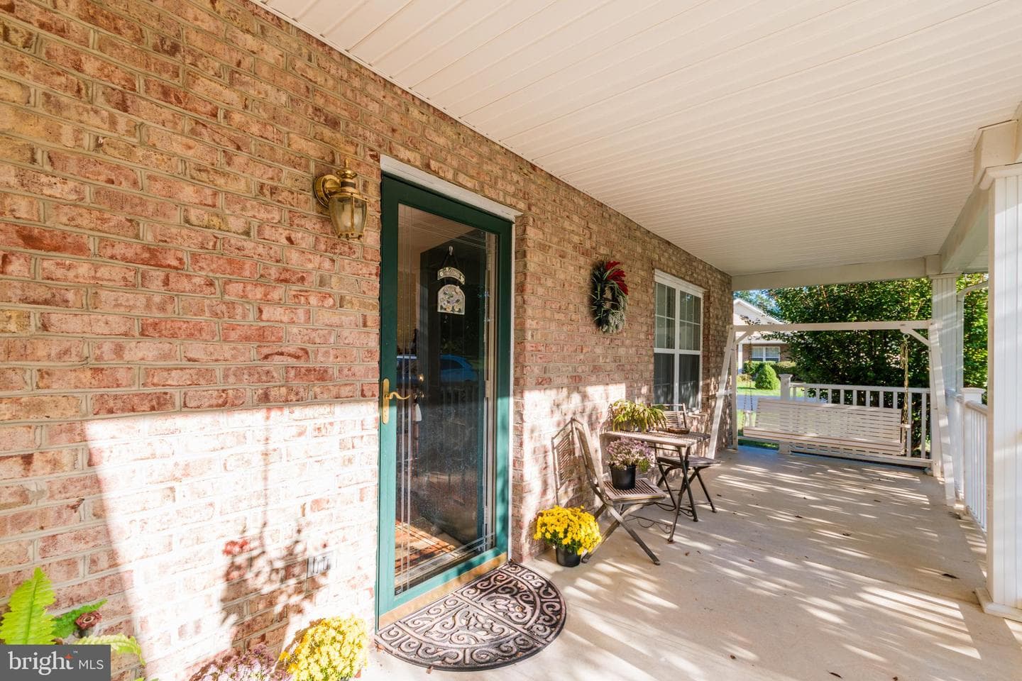221 Crestwood Lane photo 4