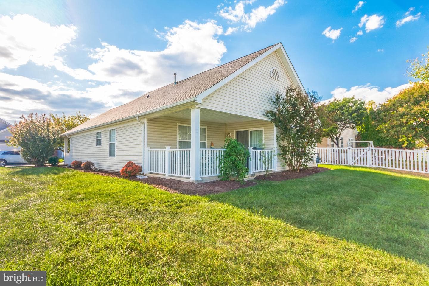 221 Crestwood Lane photo 6