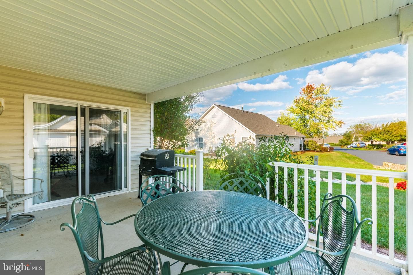 221 Crestwood Lane photo 9