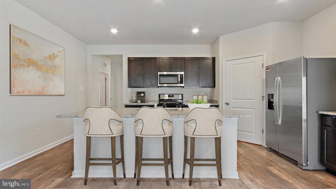 121 Woodford Drive photo 3