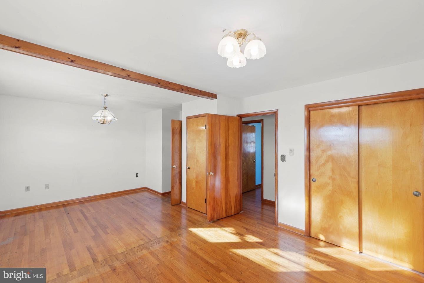 2294 Front Royal photo 16