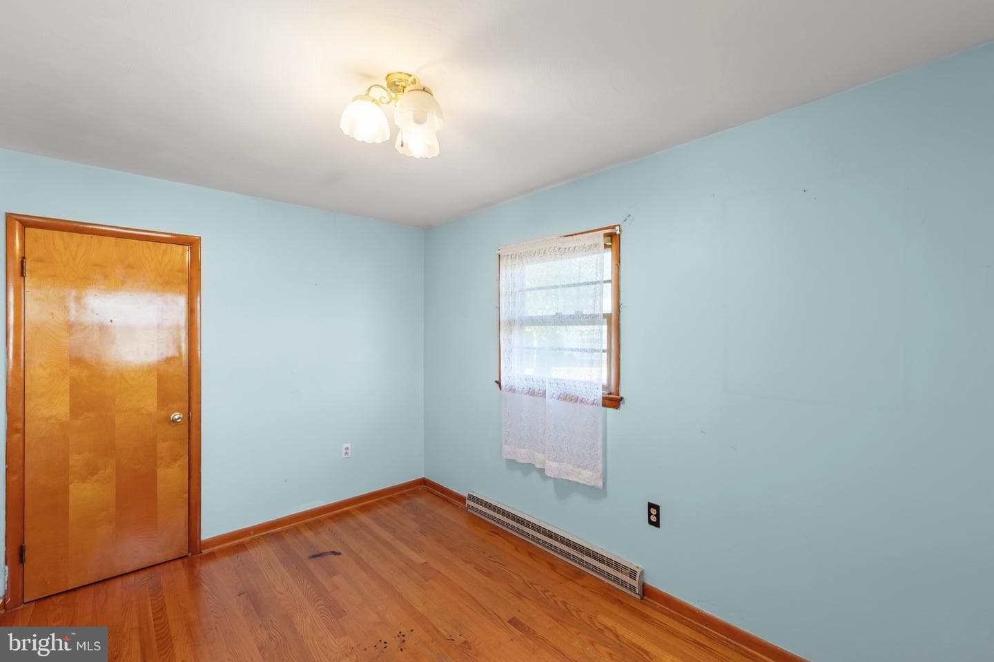 2294 Front Royal photo 19