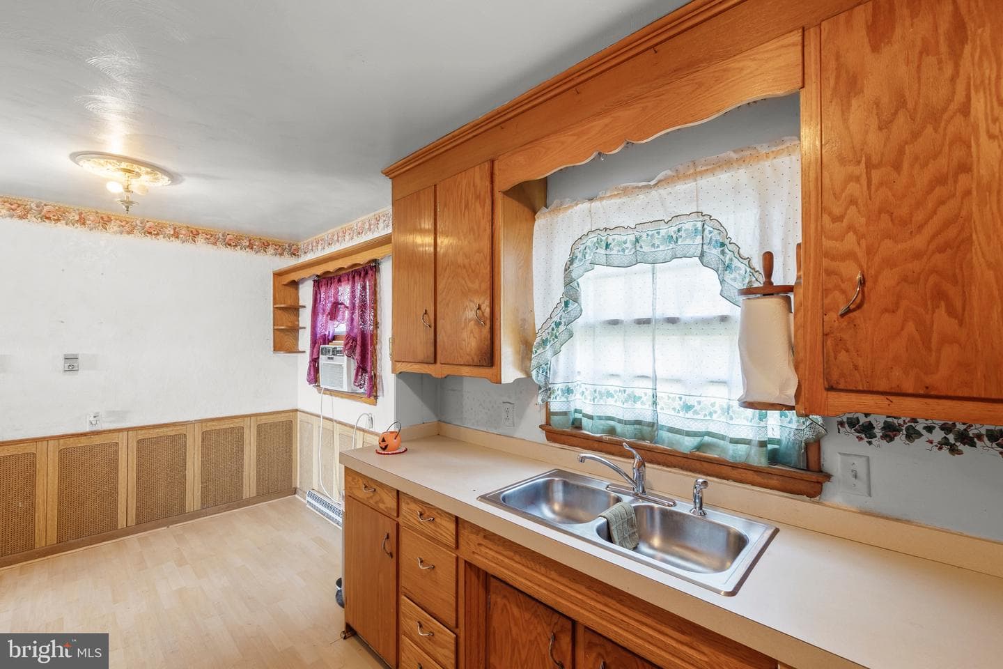 2294 Front Royal photo 6