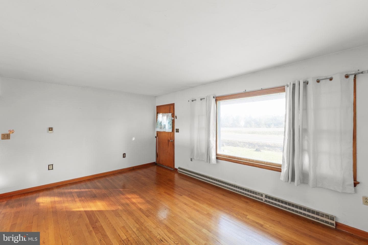 2294 Front Royal photo 8