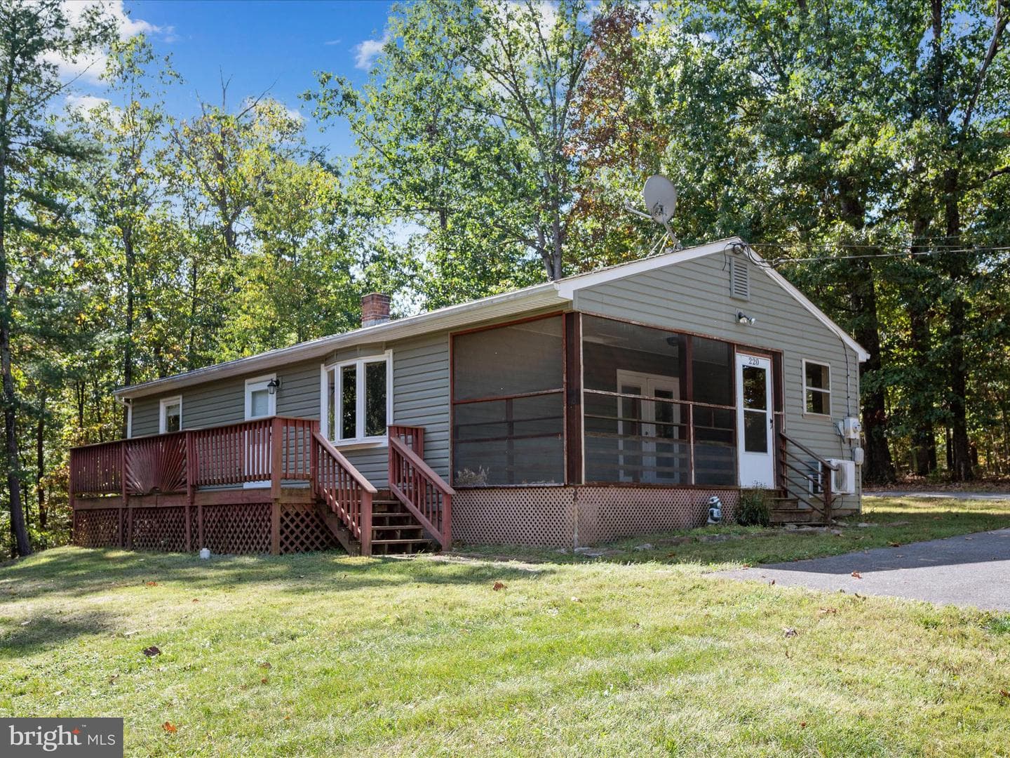 220 Chestnut Grove Road photo 34