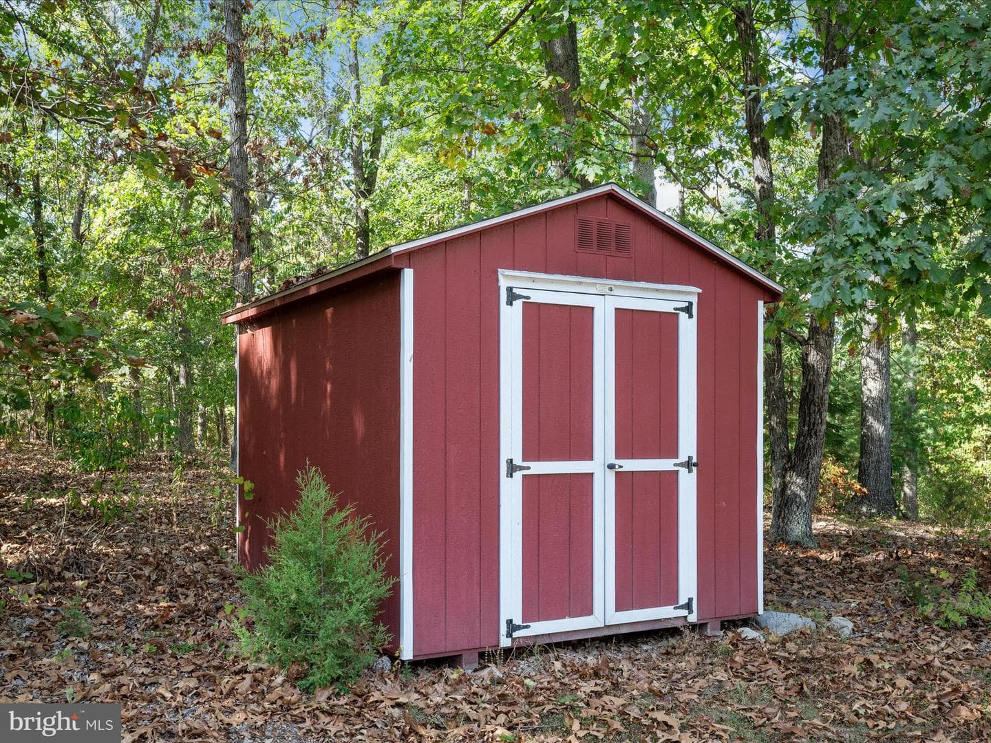 220 Chestnut Grove Road photo 41