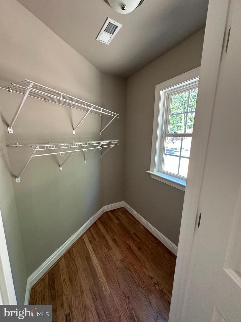 129 Indiana photo 15