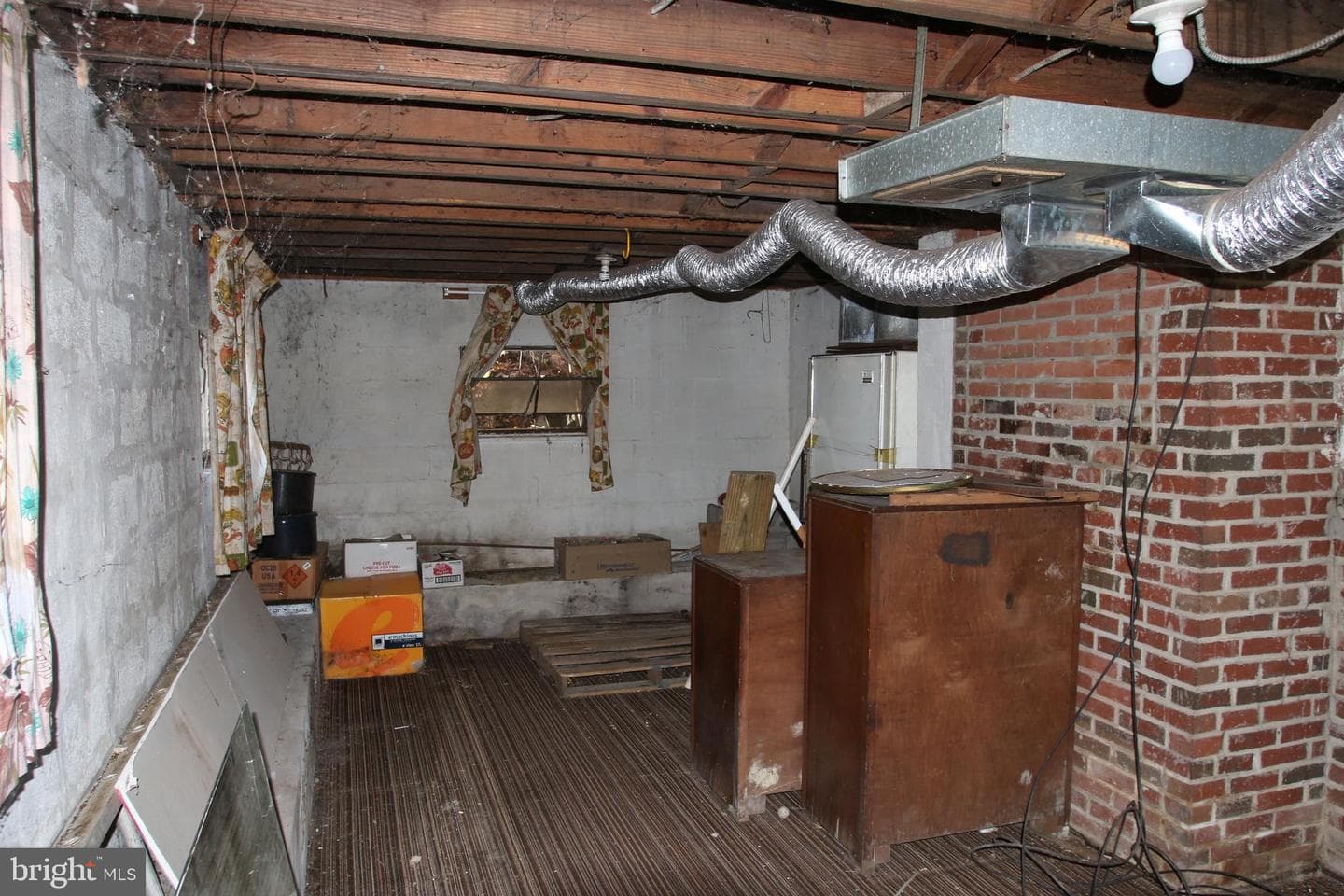 859 Brush Creek photo 55