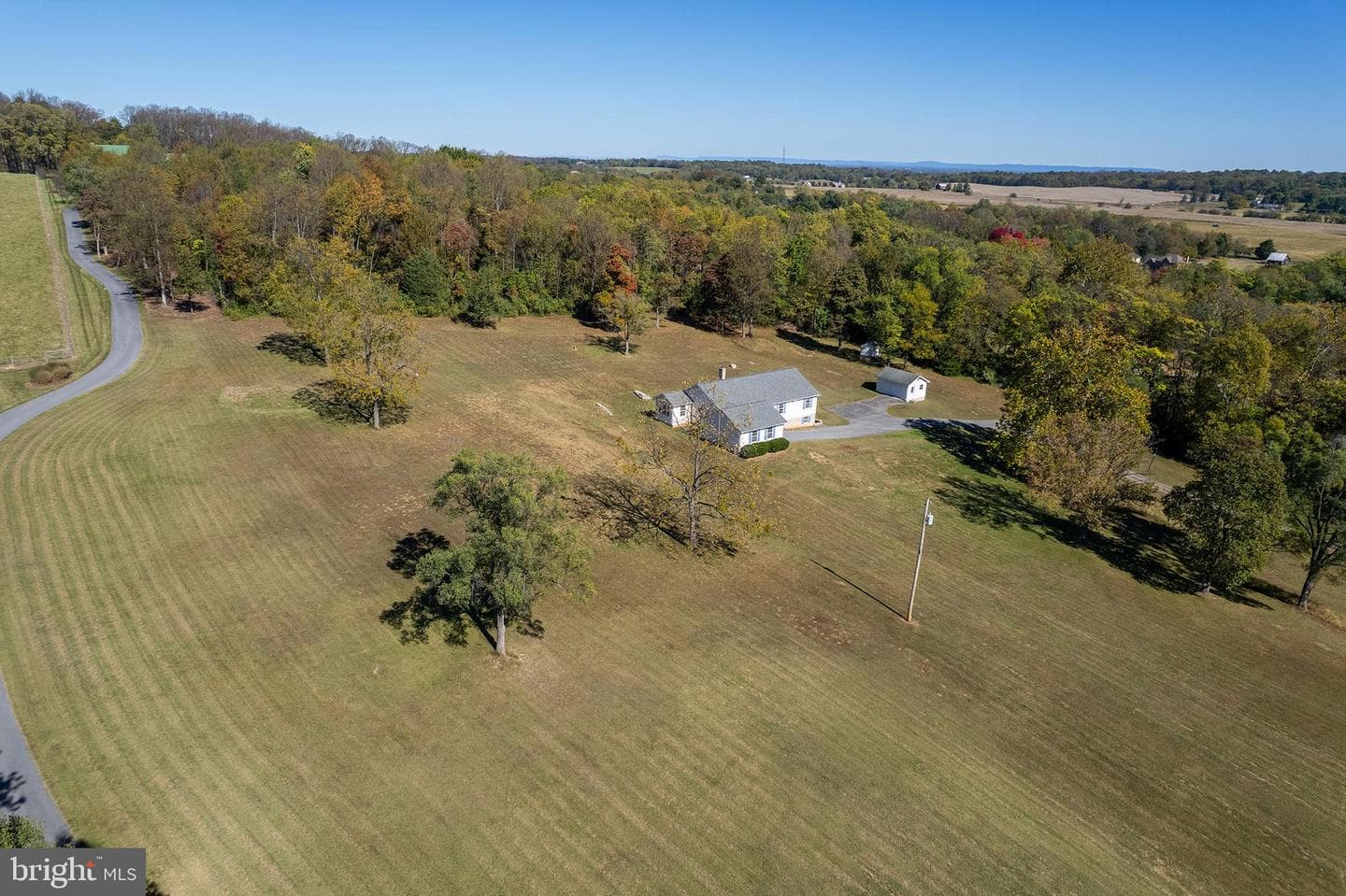 1039 Hiatt Road photo 6