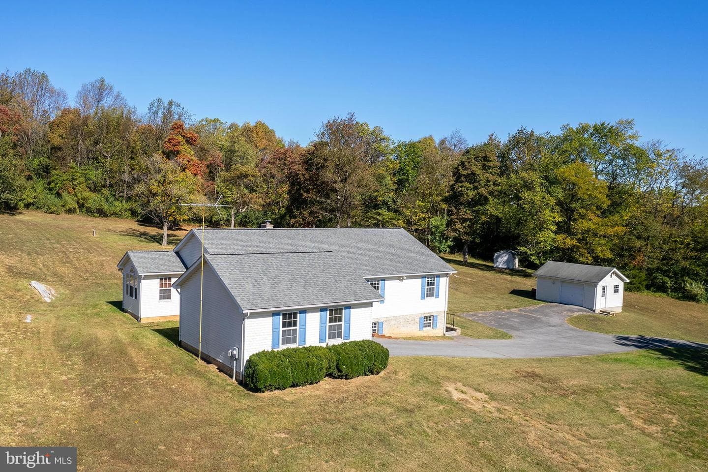 1039 Hiatt Road photo 9