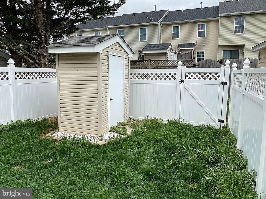 106 Peridot Place photo 3