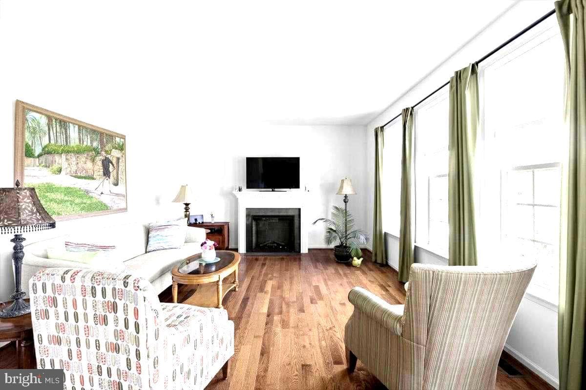 100 Taylor Court photo 2
